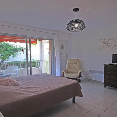 Les Balcons Fleuris Lägenhet Sainte-Maxime